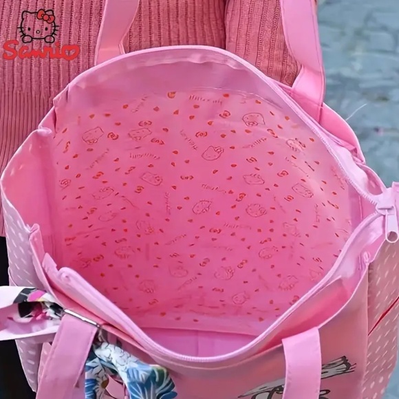 NIP! Hello Kitty Pink Tote Bag with Purse Scarf! - Picture 4 of 7